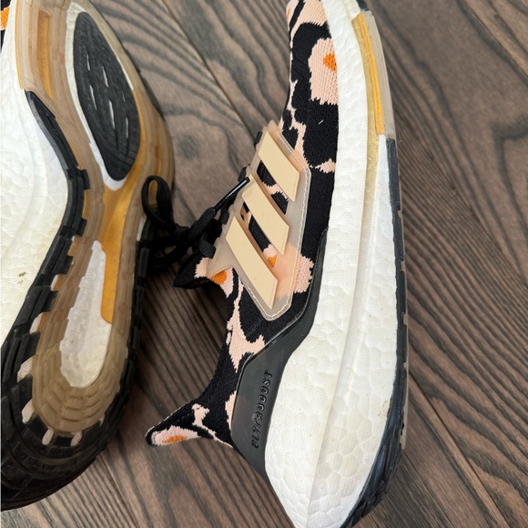 Adidas Marimekko flower ultraboost - Picture 3 of 4